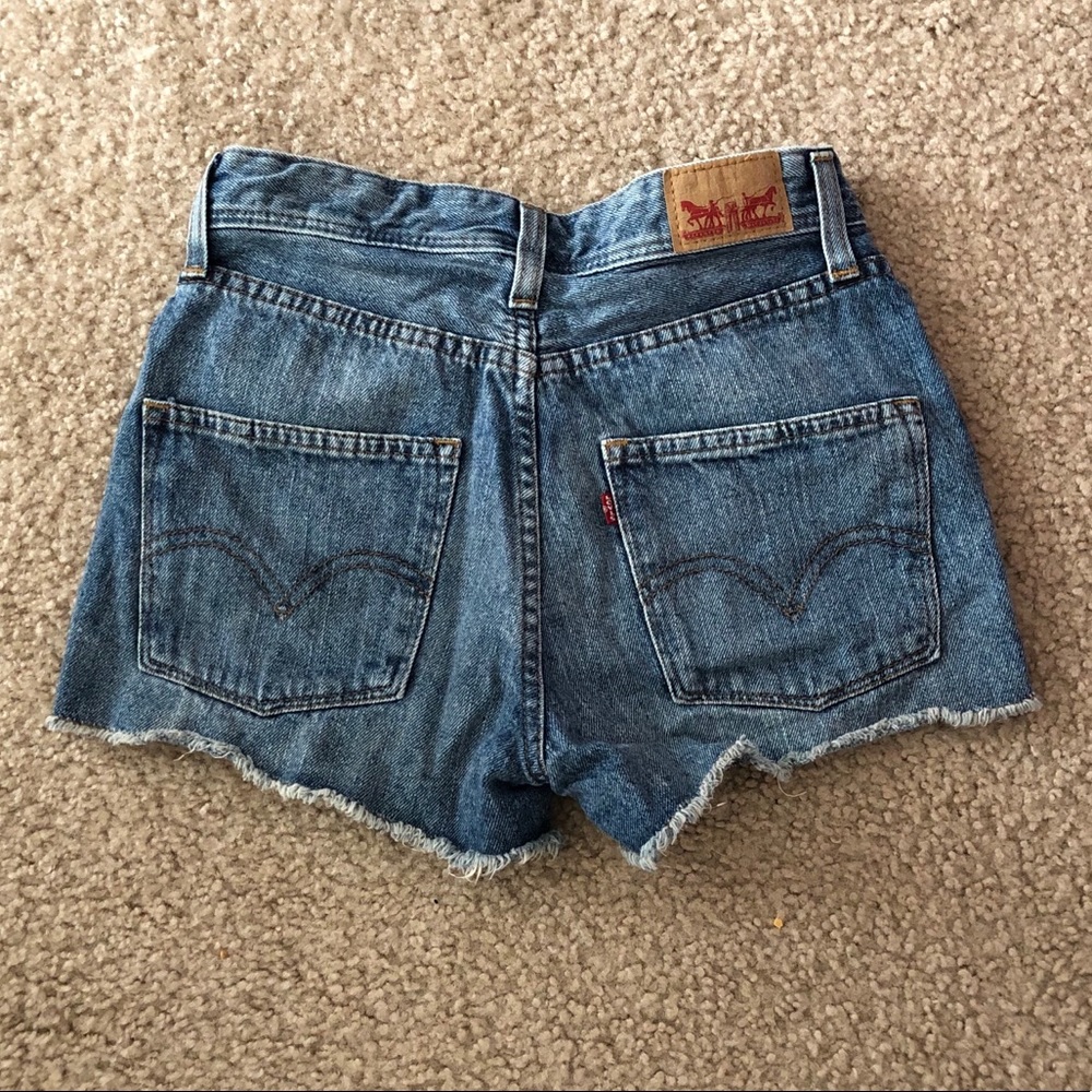 Levi’s high waist shorts size 0